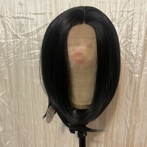Black synthetic bob wig